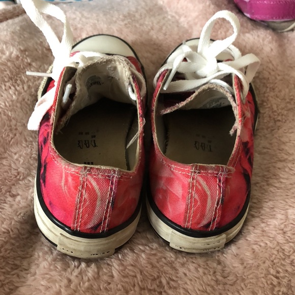 Youth J2 Converse rose pattern low tops - Picture 4 of 7